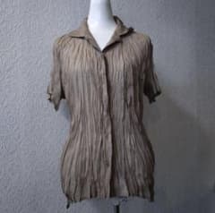 極美品 プリーツプリーズ ベージュ 半袖シャツ PLEATSPLEASE - メルカリ