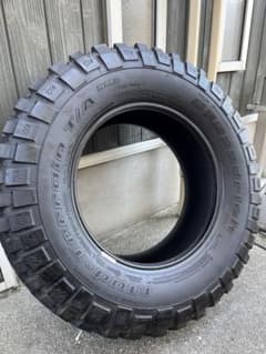 BFGoodrich Mud-Terrain T/A 255/75/17背面1本 BFGoodrich Mud-Terrain T/A 255/75/17背面1本 - メルカリ