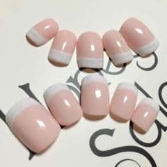 チビ爪フレンチ✴︎ネイルチップのサムネイル
