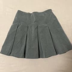 GU子供服　Sサイズ　グレー プリーツスカートのサムネイル