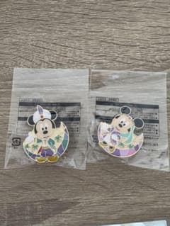 ミッキー ミニー ピンバッジ 2個セットのサムネイル
