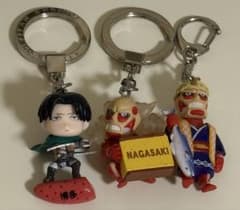 Attack Titan Local souvenir keychain 3-piece set with sticker
