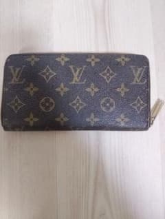 LOUIS VUITTON モノグラム ラウンドファスナー 長財布のサムネイル