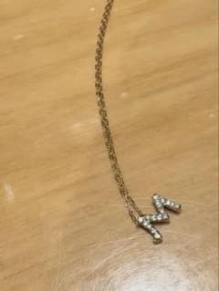 TAKE-UP K18 イエローゴールド イニシャルネックレス M - メルカリ