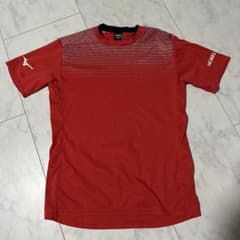 ハメド様専用 Mizuno Morelia 半袖シャツ M レッドのサムネイル