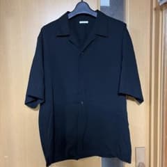黒 半袖シャツのサムネイル