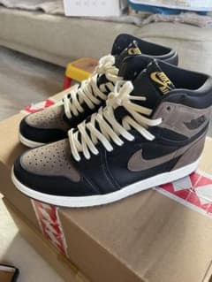 NIKE AIR JORDAN 1 HIGH OG スニーカーのサムネイル
