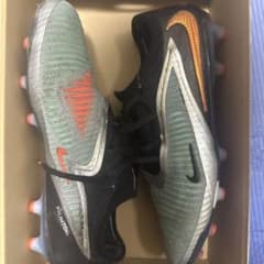 NIKE PHANTOM サッカースパイクのサムネイル