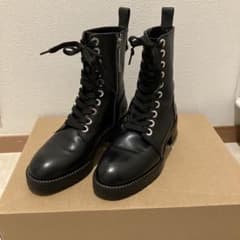 ZARA レースアップブーツ ブラックのサムネイル
