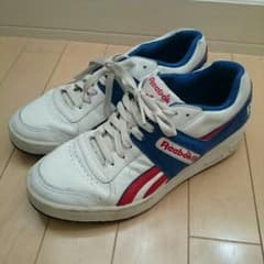 美品！ リーボック(Reebok) トリコ スニーカー 26cmのサムネイル