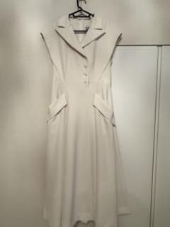 COLUMN シェイプドノースリーブワンピースホワイトサイズ38 COLUMN シェイプドノースリーブワンピースホワイトサイズ38 - メルカリ