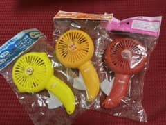 PuiPuiモルカーオリジナル手動ハンディファン3個のサムネイル