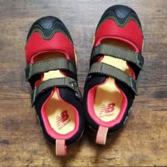 【あき★ママ様専用】ニューバランス　new balance　18.5センチのサムネイル