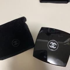 CHANEL アイシャドーのサムネイル