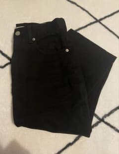 CLANE ブラックデニムパンツ サイズ1のサムネイル