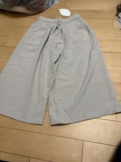 ガウチョパンツ ベージュ Mサイズのサムネイル