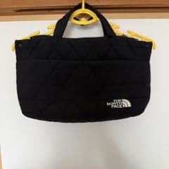 THE NORTH FACE キルティング ハンドバッグ ブラックのサムネイル