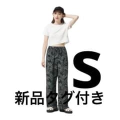 GU ボタニカルイージーパンツ　新品Sサイズのサムネイル