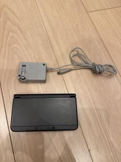 New Nintendo 3DS ブラック ACアダプター付きのサムネイル