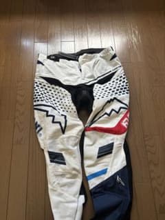 クシタニモトクロスウェアのサムネイル