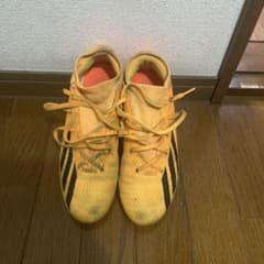 Adidas soccer cleats, size 25.5cm