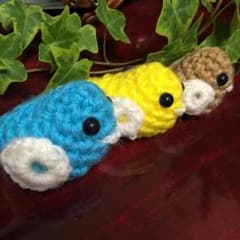 鍵編み 鳥 ストラップ 肉球ぷにぷにたわしのサムネイル