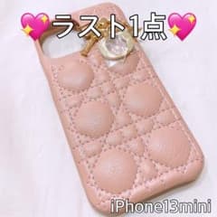 チャーム付き　iPhoneケースのサムネイル