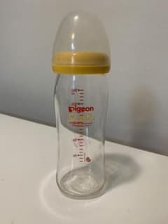 ピジョン 母乳実感 哺乳瓶のサムネイル