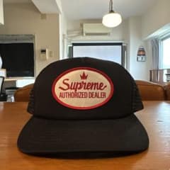 Supreme Authorized Dealer トラッカーキャップのサムネイル