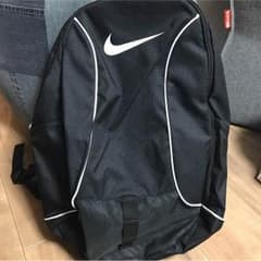 nike リュックのサムネイル