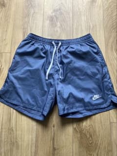 Nike ネイビー ショートパンツ　未使用に近いのサムネイル