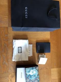 GUCCI グッチ　ミニ財布のサムネイル
