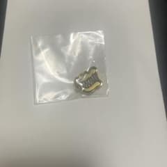 関ジャニ∞ キングオブ男 ピンバッジ 金色 ノベルティ 関ジャニ∞ キングオブ男 ピンバッジ ノベルティ 抽選 金 ゴールド
