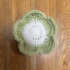 ハンドメイド 花型 ニットコースター グリーンのサムネイル