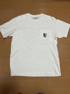 UNIQLO UT 진격의 거인 T 셔츠 화이트 XL