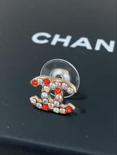04A CHANEL CCロゴ マルチカラーラインストーン 刻印あり 片方のみ 04A CHANEL CCロゴ マルチカラーラインストーン 刻印あり 片方のみ