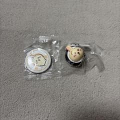 ちいかわ くら寿司 コラボ 缶バッジ キーホルダー うさぎのサムネイル
