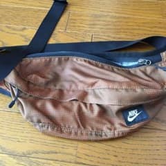 NIKE ナイキ ボディバッグ　Colemanコラボのサムネイル