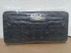 新品・未使用コーチCOACH ブラック 長財布 エンボス加工 - メルカリ