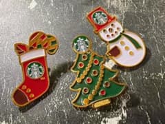 つ*ー様 レア商品✨Starbucks (スタバ) 限定クリスマス ピンバッジのサムネイル