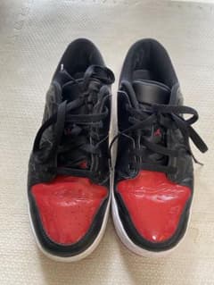 Air Jordan ローカットスニーカー ブラック/レッド