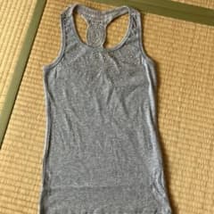 ビーズ付きグレータンクトップのサムネイル