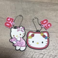 ハローキティ 50周年記念 チャーム 2個セットのサムネイル