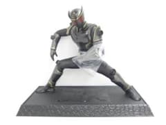 京本コレクション　仮面ライダーリュウガのサムネイル