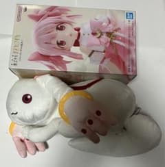 마법 소녀 마도카 ☆ 마기카 마도카 피규어와 큐베 봉제 인형 세트