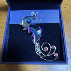 SWAROVSKI タツノオトシゴ　ブローチのサムネイル
