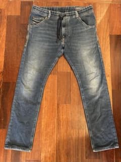 DIESEL ディーゼル　ジョグジーンズ KROOLEY W30 補修ありのサムネイル