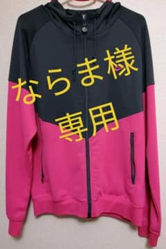 NIKE スポーツウェアのサムネイル