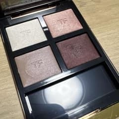 廃盤 TOM FORD アイカラークォード 27Aヴァージンオーキッド - メルカリ
