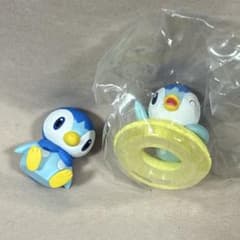 ガチャ　浮き輪　ポケモンセンター限定 座るポケモン　ポッチャマ